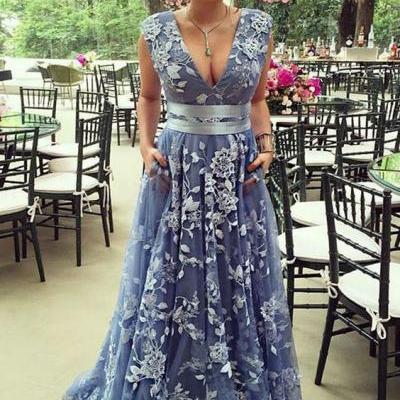 Pd803015 Charming Prom Dress,V-Neck Evening Dresses,Tulle Prom Dresses,Appliques Prom Gown